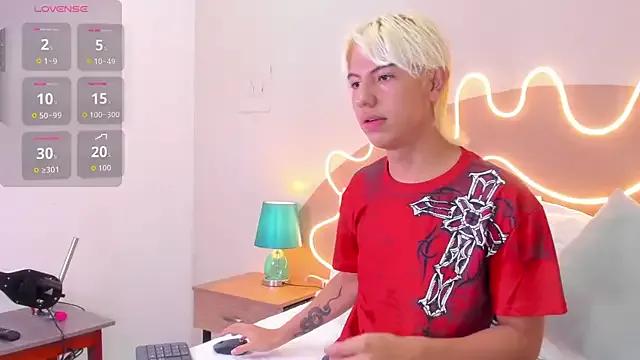 Enrrixxx_ on StripChat 