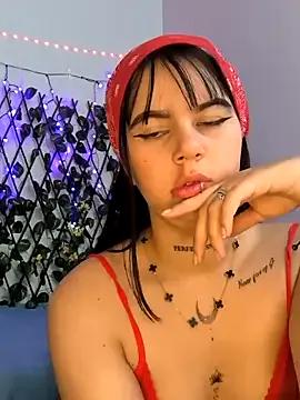 gisselle21 on StripChat 
