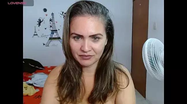 helenca43 on StripChat 