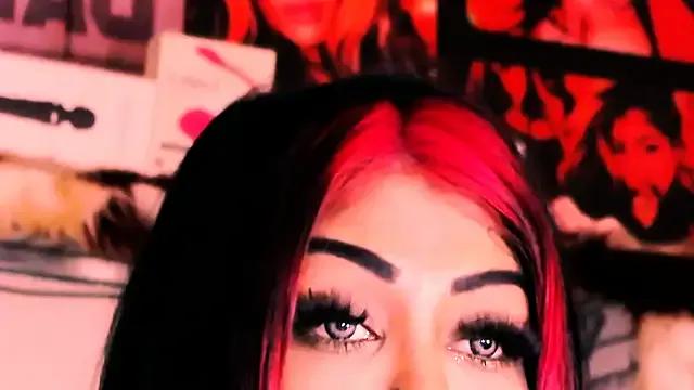 indian_dreamgirl — Water spit on boobs 