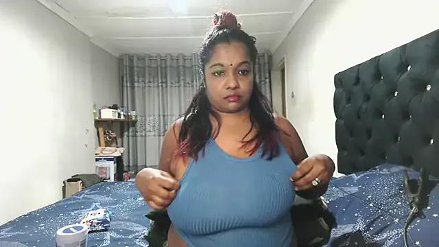 Indianmayaxoxo on StripChat 