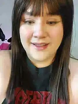 ItsNaiixa — DILDO IN MY PUSSY + BIG SQUIRT