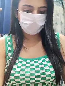 Ivymybae — Striptease and shower