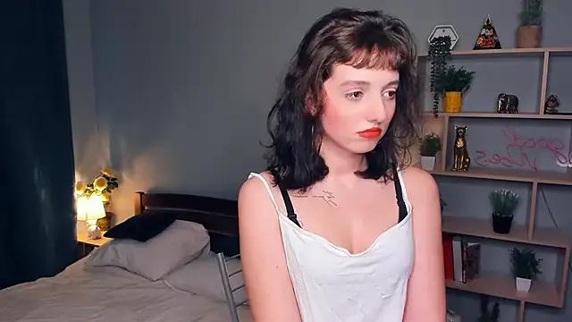 JannLedain — Show my cute belly <3