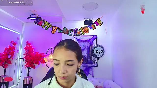 Katty_rounds on StripChat 