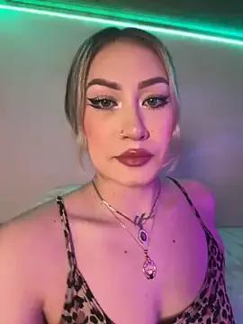 Lally_Valencia__ on StripChat 