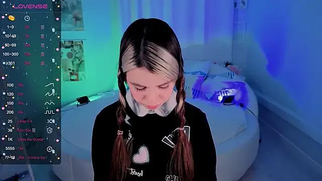 Lil_Amelie on StripChat 