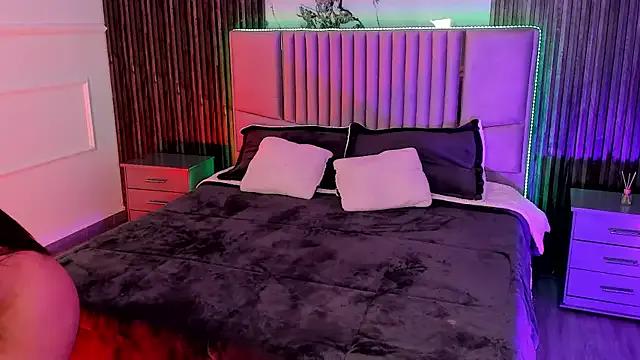 Lillyortiz on StripChat 