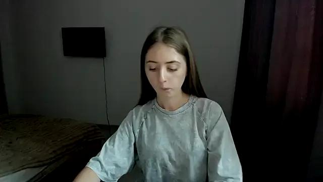 LilyHaart on StripChat 