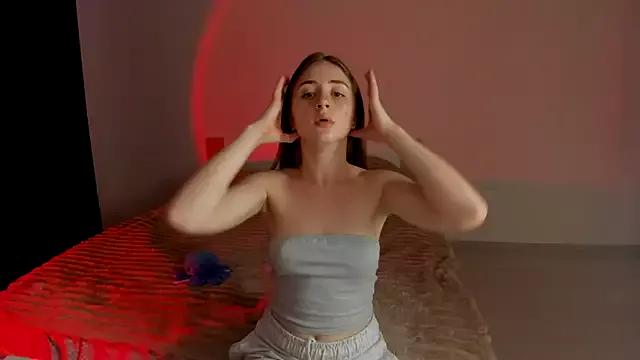 LilyHaart on StripChat 
