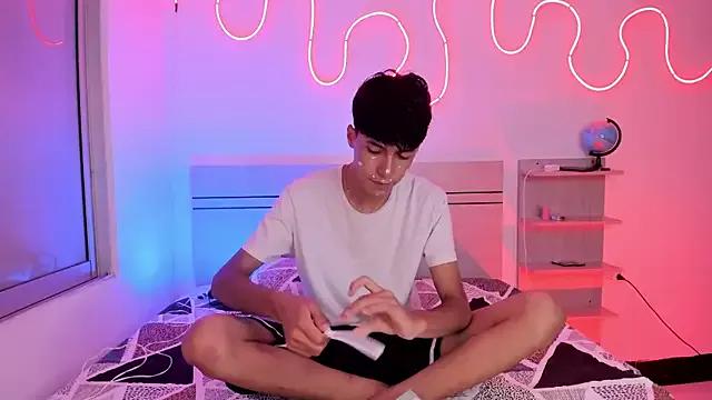 luccas_ferreira on StripChat 