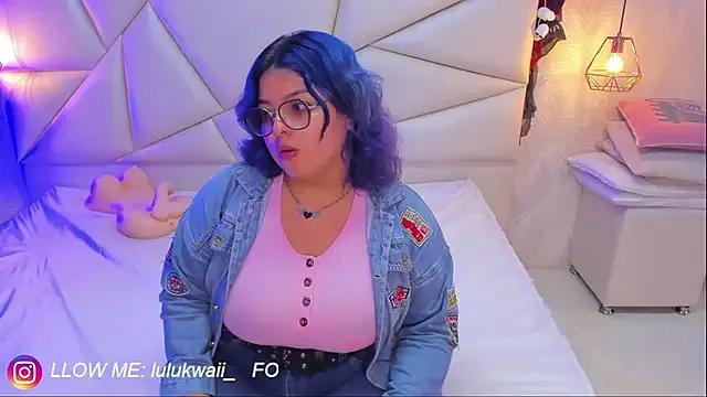 lulukawai16 on StripChat 