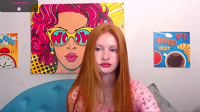 LuxXAngel on StripChat 