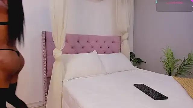 MelanieMiller_ — my firts cum