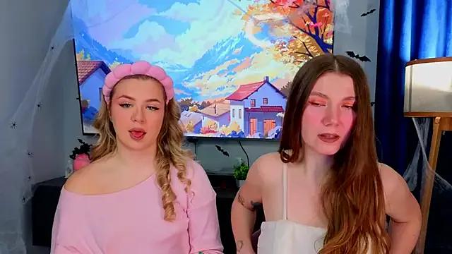 MelitaMoote — look in camera, suck finger^^