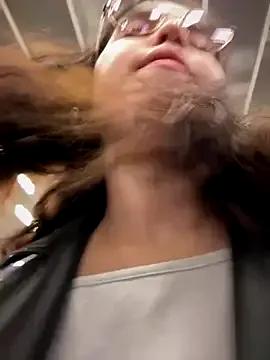 meow_girl — kiss u !