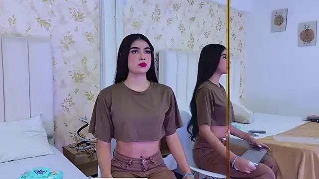 Mia-Monroe — Sexy dance plus groping and handjob