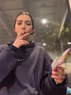 MiaaCute- on StripChat 