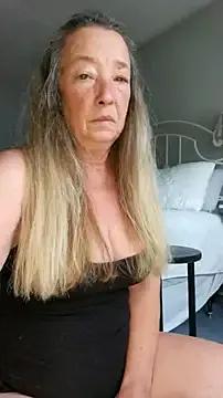 milf-Lacey — Panties off