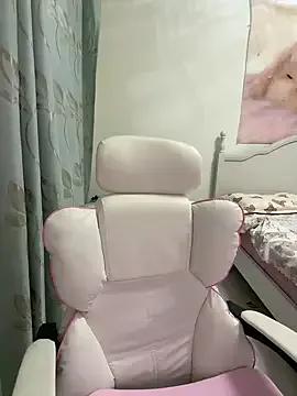 mimi9420 on StripChat 