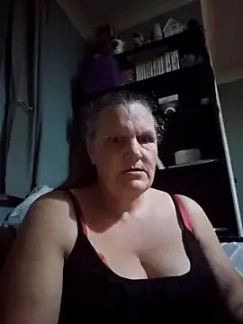 MissQueenBeex on StripChat 