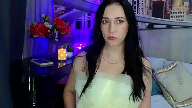 MonicaSweetx — Freechat on StripChat