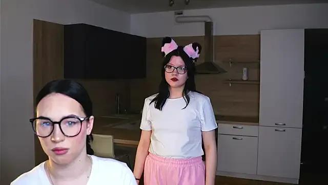 MonnieDeman on StripChat 