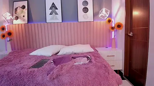 Nina_Ford on StripChat 