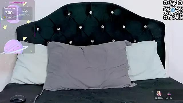 Noninha_ on StripChat 