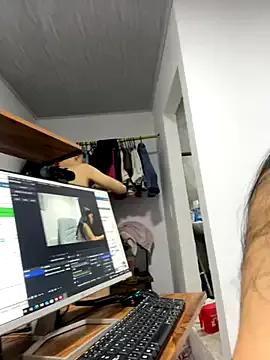 pareja_curiosa19 — cum in a glass and drink it