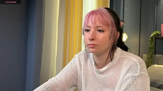 PeggyMcDean on StripChat 