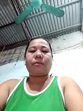 Queen-18200 on StripChat 