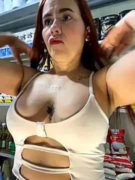 Queen_lorena on StripChat 