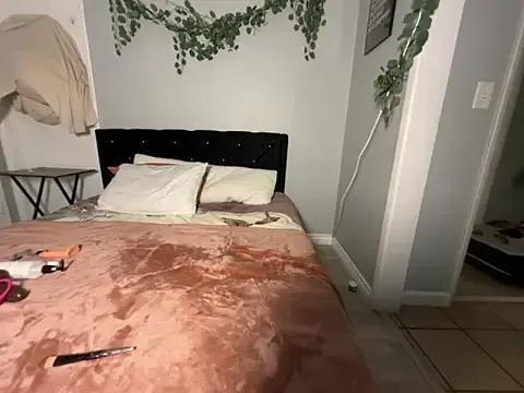 RaquelL0ve — Twerk no panty