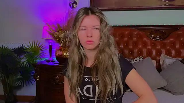 Real_Tini — Show me a pussy+control toys LT