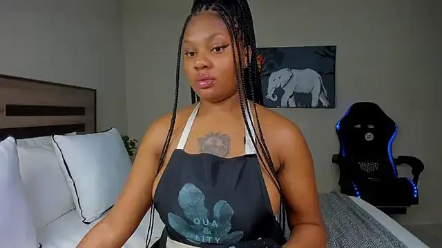 Renee-18 — Finger pussy & Squirt @TIP MENU