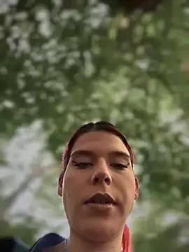 RiriRoseey on StripChat 