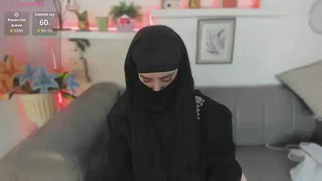 salma_arabicc — twerking for daddy