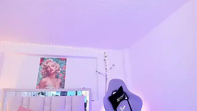 Samanta_roberts1 on StripChat 