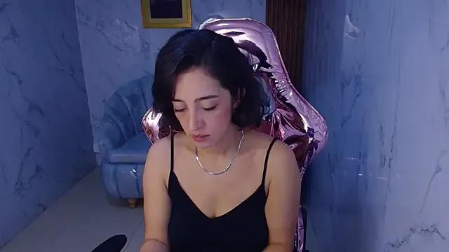 sara_lopez_s on StripChat 