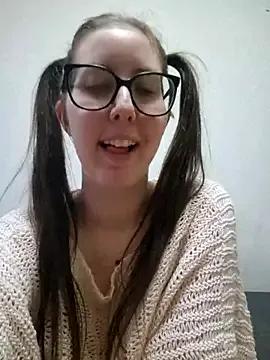 Sarah459 on StripChat 