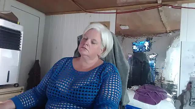 sexychazza16 — Boob flash