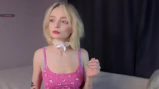 ShizukaBlanche — nipples clamps and spank boobs