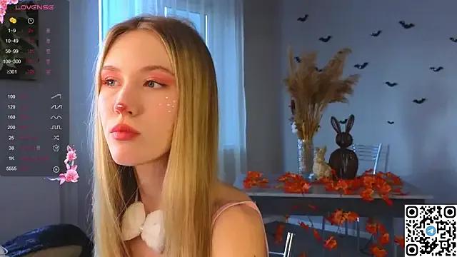 Succubelle on StripChat 