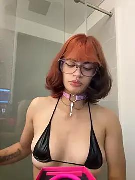 sukulaurens on StripChat 
