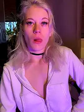 TheRealJessyLey — Show My Pussy!