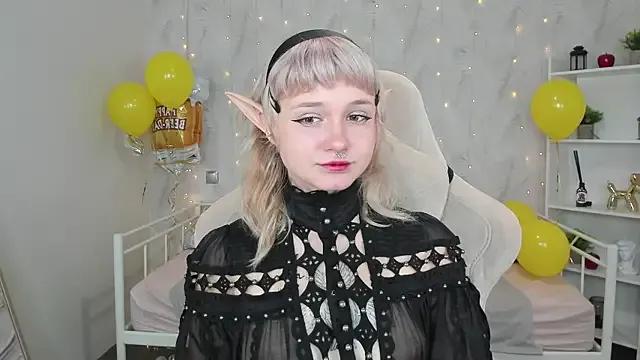 Tori_Cutie — Spank my nice ass 