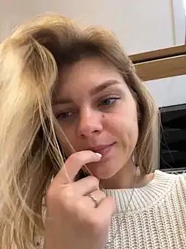 ValenciaShock — rub my wet clit