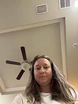 Vivian_MayXxX — Finger Pussy upclose to cam