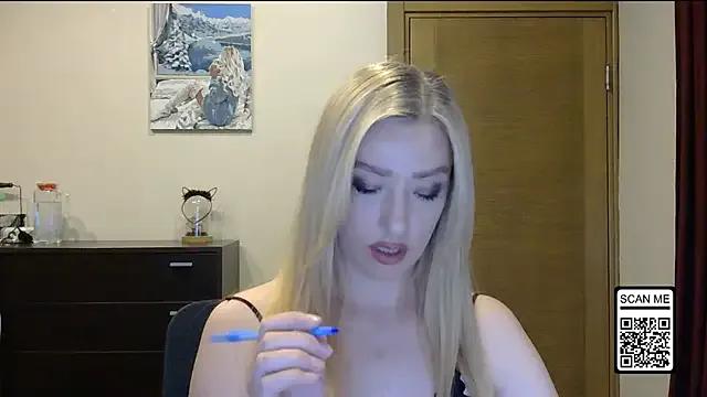 Wild_Silk_Desire — Change clothes and sexy dance )